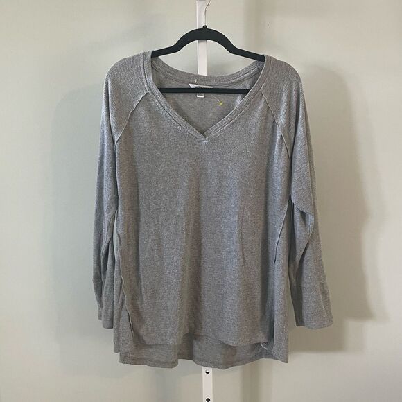 Wildfox Gray V-Neck Sweater - Picture 1 of 4